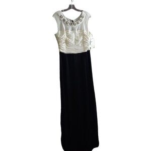 Sangria Formal Dress Gown Jeweled Neckline Pleated Bodice Black White Formal 16